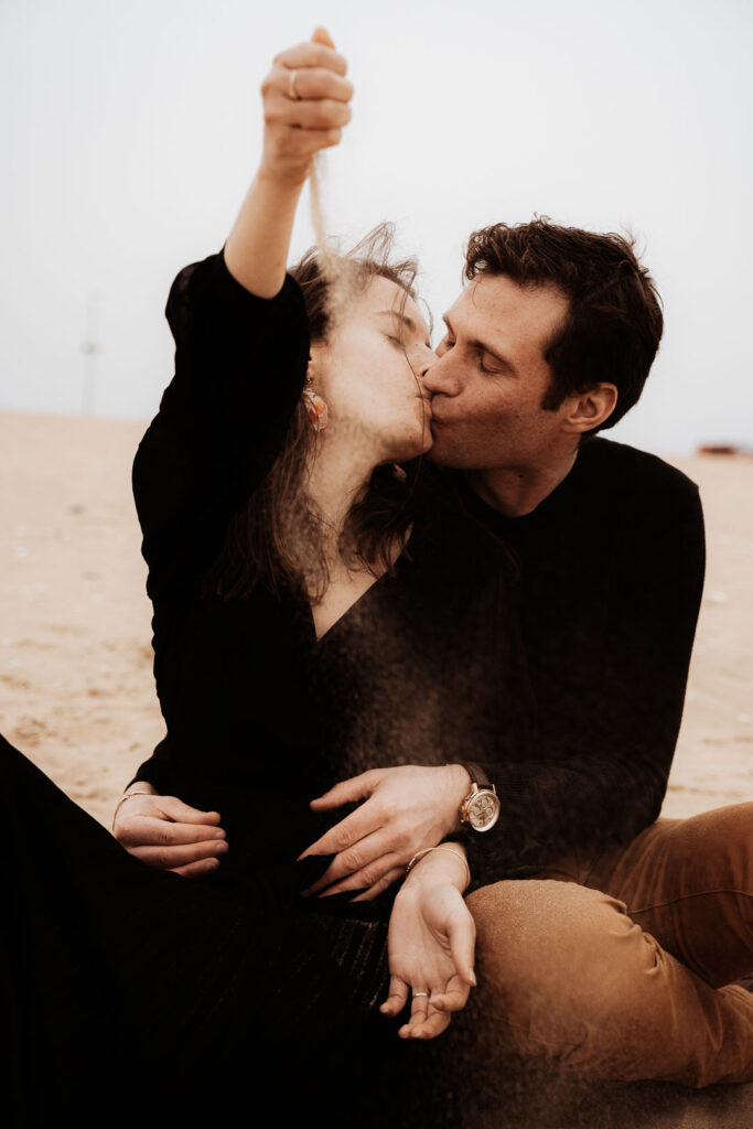 shooting photo couple sur la plage, la rochelle
