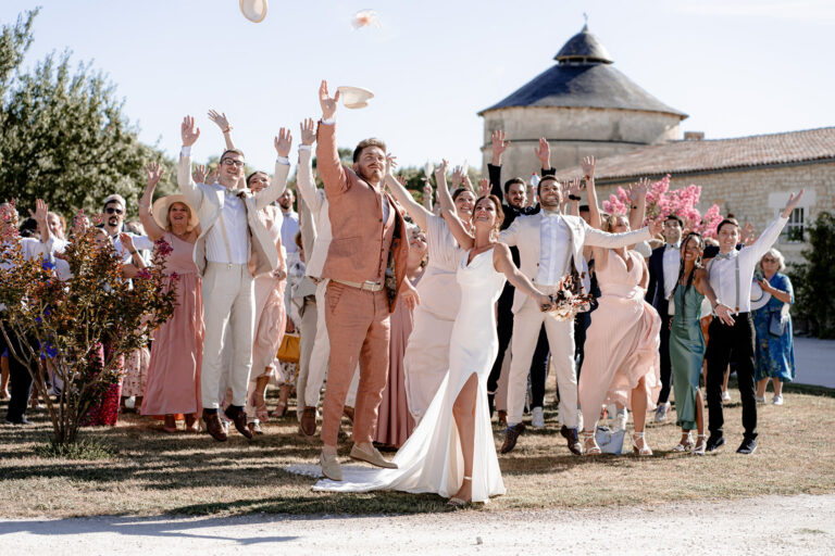 Un Mariage Unique à l’Abbaye de la Grace Dieu, Benon : Célébration Inoubliable