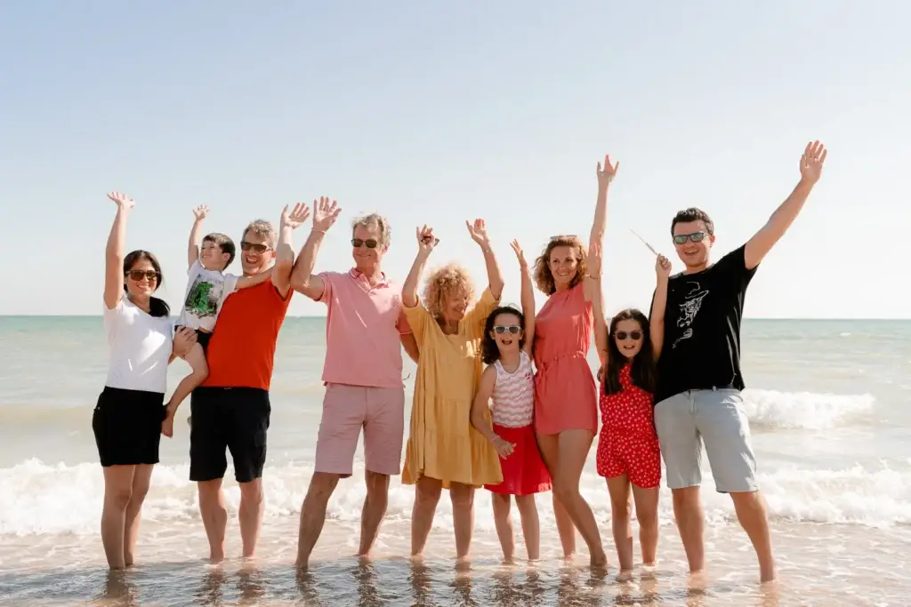 photographe famille, vacances ile de re, la rochelle, plage, photo ensemble, cousinade, anniversaire