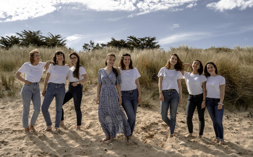 photo de goupe, EVJF sur la plage, ile de ré