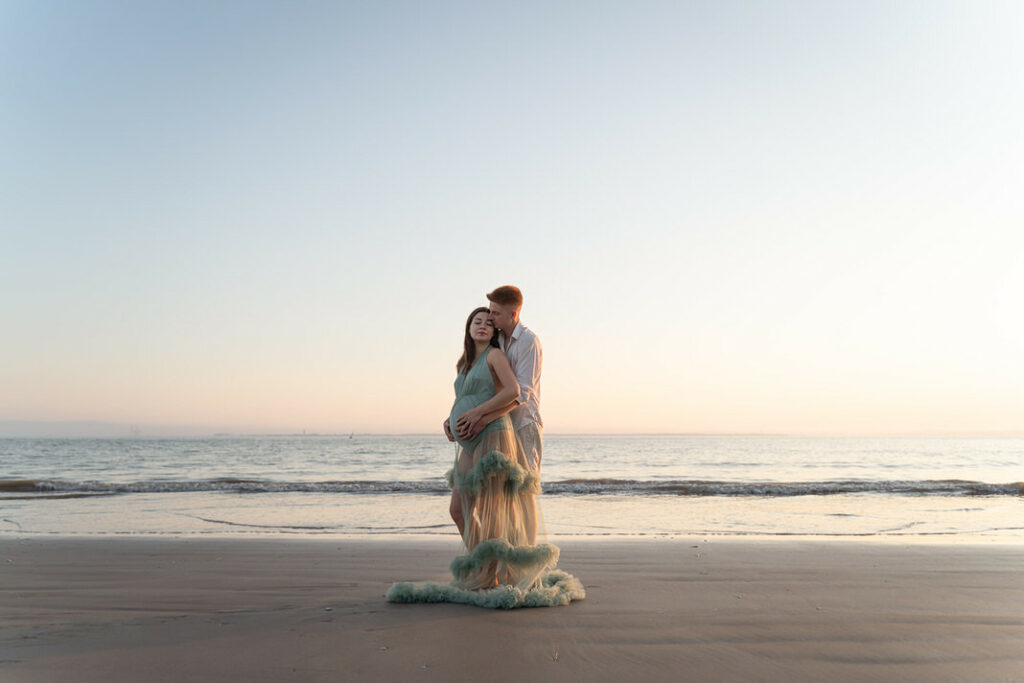 photo de grossesse en couple à Meschers sur Gironde