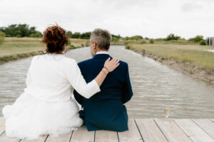 mariage authentique à La Rochelle, entre mer, huîtres et fête inattendue